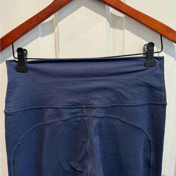 Offline by Aerie The Hugger Navy Bootcut Leggings Size L Short - Picture 7 of 13